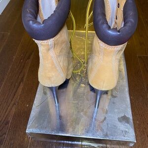 Tan Heeled Boots with Rounded Toe and Padded Collar